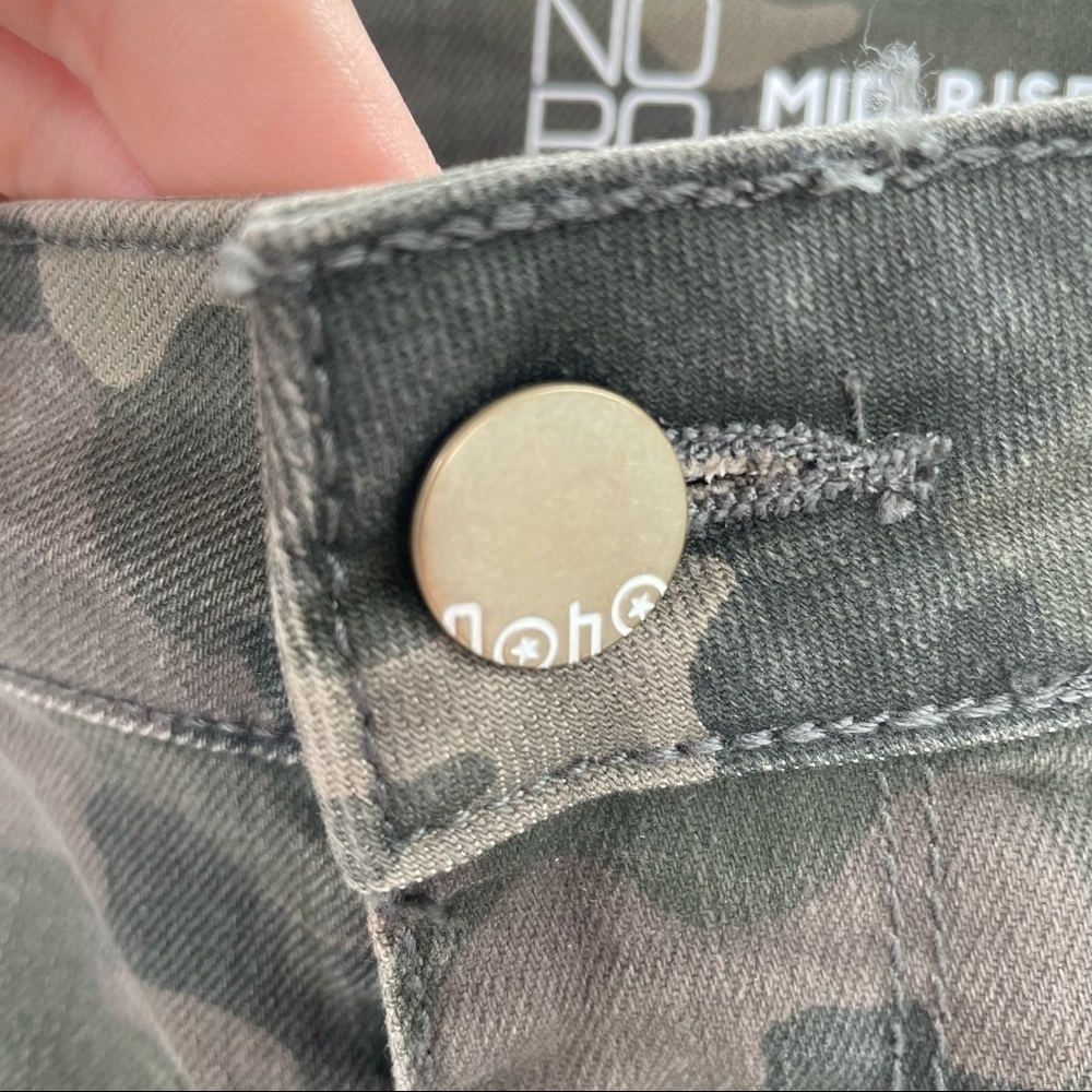 NEW! NOBO Camo Mid Rise Cropped Jeans - Picture 5 of 12